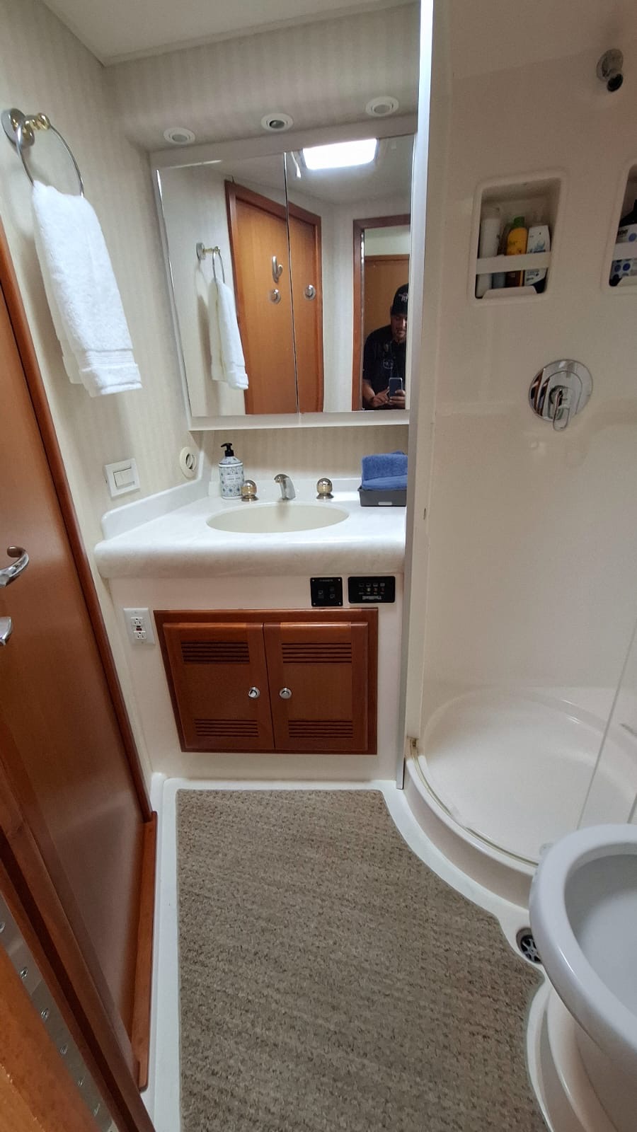 Cabo 48ft yacht interior premium layout Los Cabos