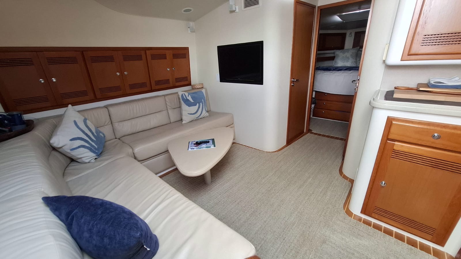 Cabo 48ft luxury yacht Sea of Cortez